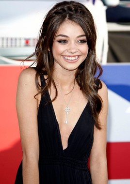 Sarah Hyland  Body Measurements 2020