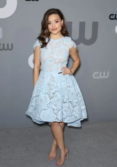 Sarah Jeffery  Body Measurements 2020